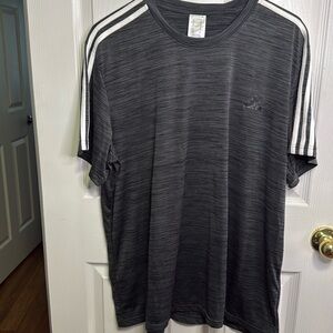 *NWT* Adidas short sleeve t shirt